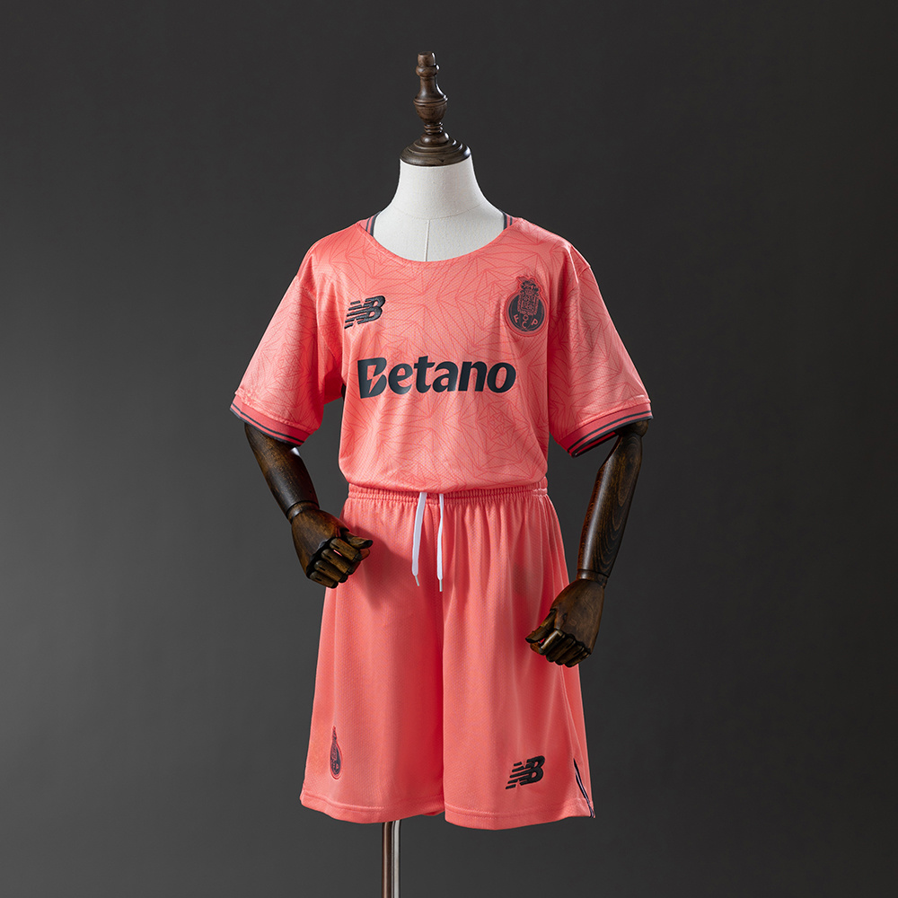 Porto Kit Criança Alternativo 25/26